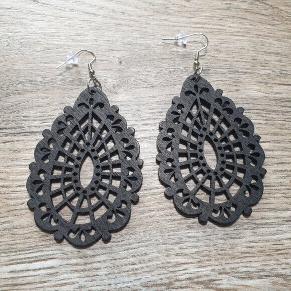 Black Laser Cut Teardrop Earrings Lightweight Filigree Hooks Women Boho Beach - Picture 1 of 4